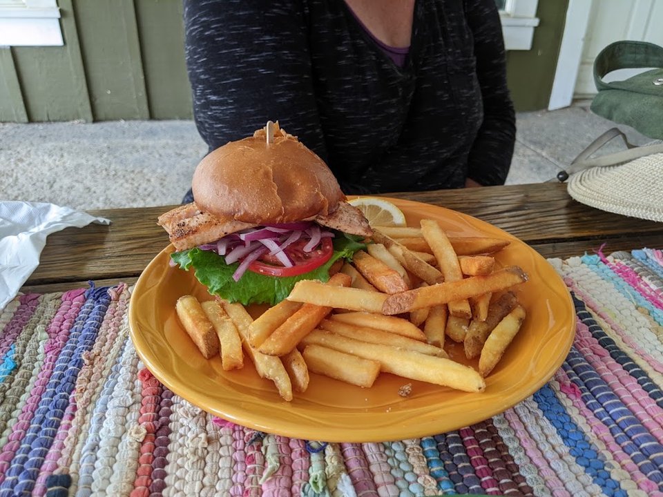 Salmon Burger